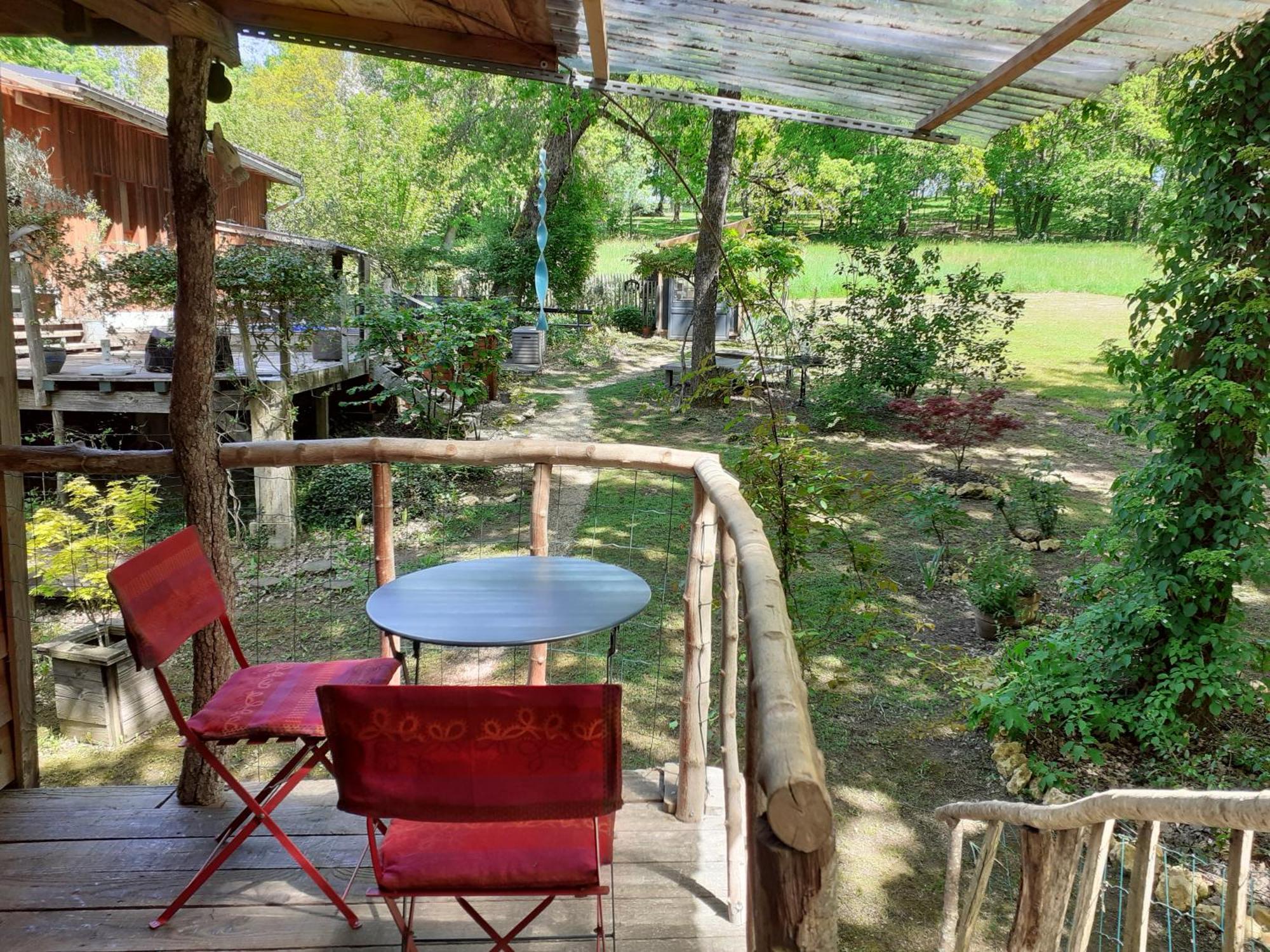 La Cabane De L'Oiseau Couze-et-Saint-Front Exterior foto